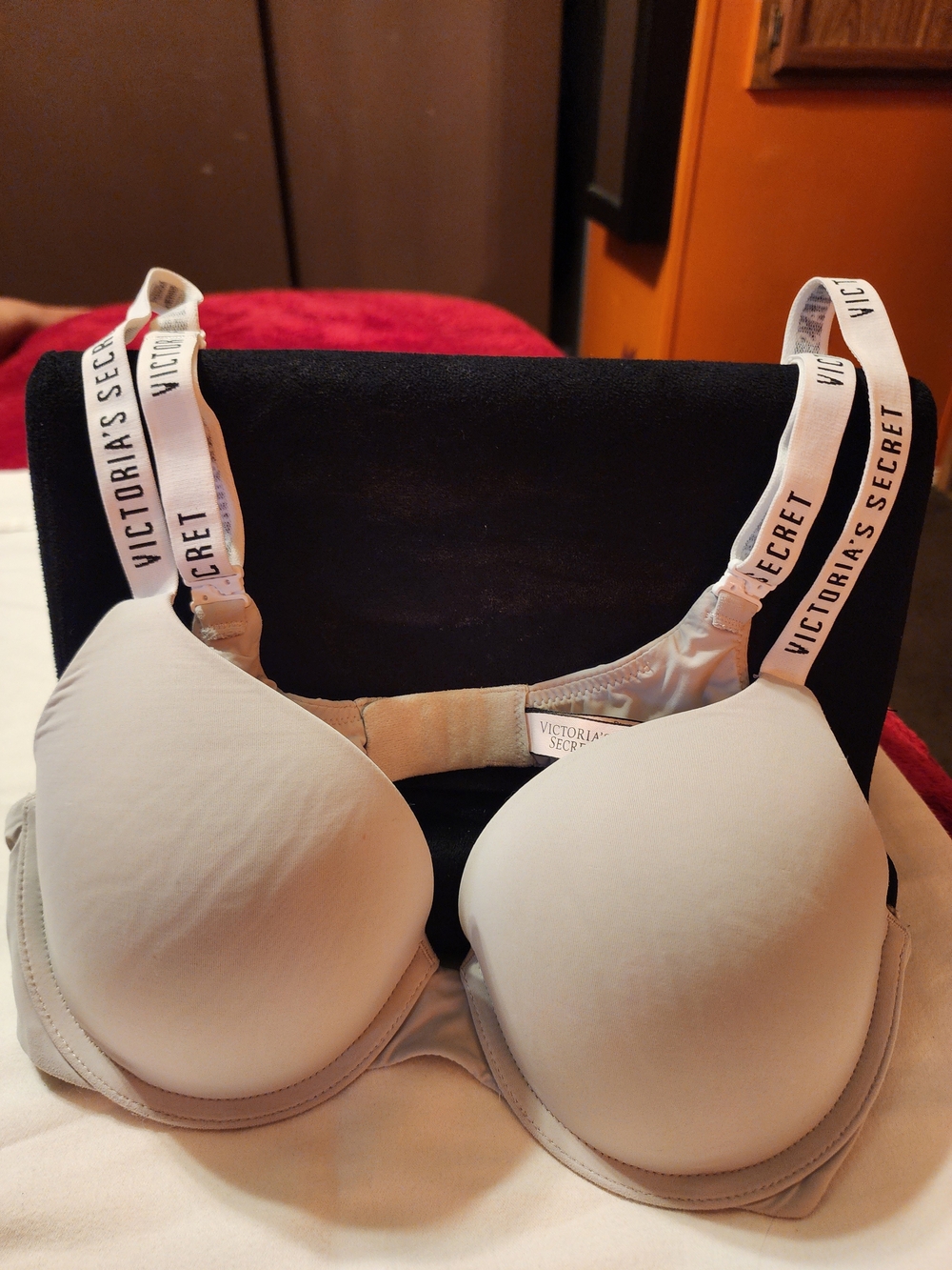 Victoria's Secret Light gray T-Shirt Bra with Branded Straps